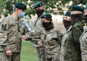 Gen. ltn. Valdemaras Rupšys lankėsi Motorizuotoje pėstininkų brigadoje „Žemaitija“ - 5