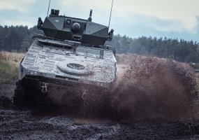 Kvalifikuotos „Vilkų“ įgulos treniruojasi aptikti ir sunaikinti priešą  - 1