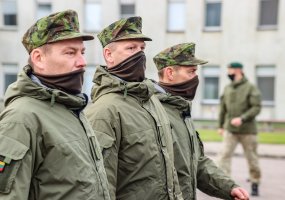 Karaliaus Mindaugo husarų batalione padėkota aktyviojo rezervo kariams ir pristatytas naujas vyr.... - 5