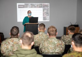Nacionalinio visuomenės sveikatos centre budėjimą pradeda Lietuvos kariuomenės Taikos meto... - 1