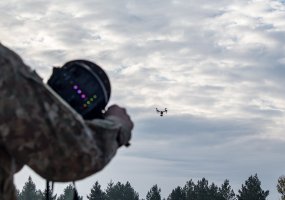 Dronų gaudyklės sistema „Dronbuster“ sėkmingai testuota Karaliaus Mindaugo husarų batalione - 3