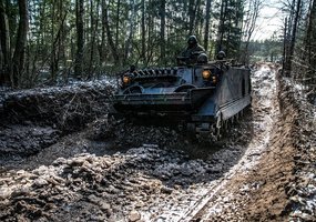 Inžinerijos batalione – šarvuoto transporterio M113 vairuotojų mokymai - 2