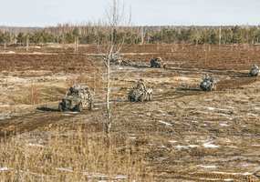 Baigėsi dvi savaites Latvijoje trukusios tarptautinės karinės pratybos „Krištolinė strėlė 2021“ - 6