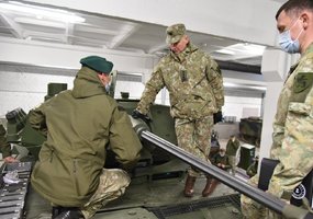 Kariuomenės vadas aplankė didžiausią ugnies galią turinčius Lietuvos kariuomenės vienetus - 5