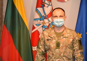 Kariuomenės vadas suteikė seržanto majoro laipsnį vrš. Artūrui Miklušiui - 4