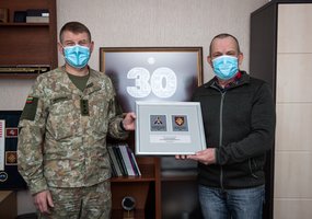 Proginės 30-mečio monetos įteiktos pirmiesiems Savanorių pajėgų vadams  - 2
