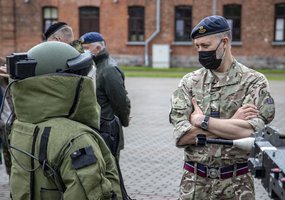 Lietuvai akredituotų užsienio šalių gynybos atašė apsilankė Inžinerijos batalione - 5