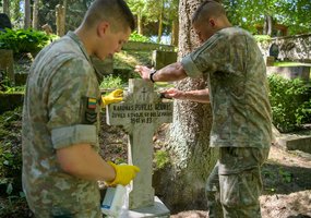 Birželio sukilimui atminti Karo akademijoje atidengta memorialinė lenta - 7