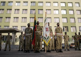 Birželio sukilimui atminti Karo akademijoje atidengta memorialinė lenta - 3