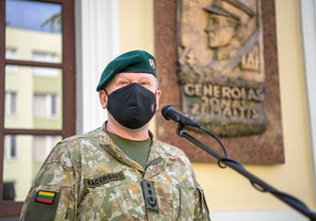 Birželio sukilimui atminti Karo akademijoje atidengta memorialinė lenta - 1