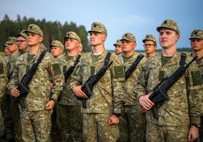 Lietuvai prisiekė beveik pusšimtis jaunesniųjų karininkų - 2