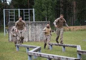 „Žvalgo tako“ varžybas laimėjo Žemaičių apygardos kariai savanoriai - 2