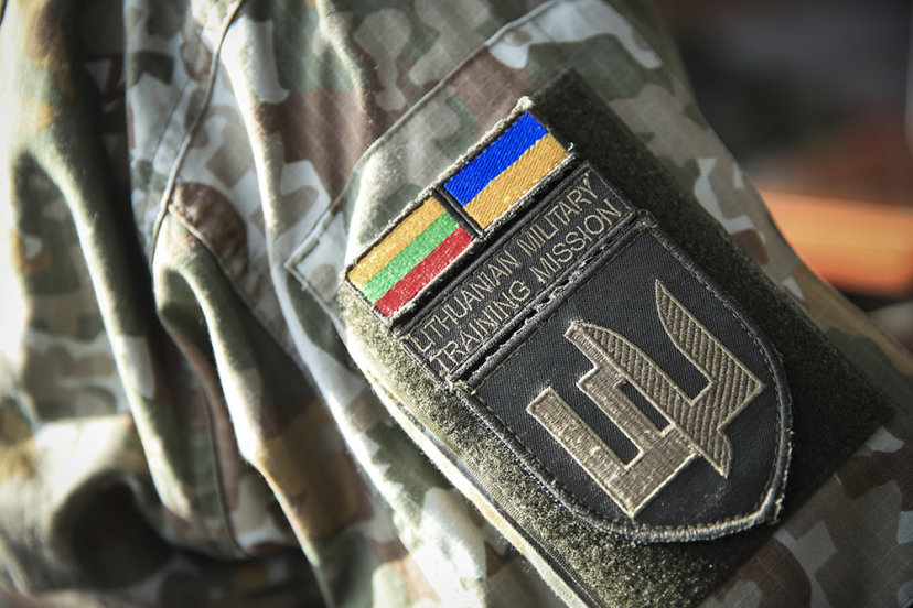 Per metus – po 1000 parengtų instruktorių: kaip Lietuvos kariai padeda Ukrainos kariuomenei...