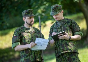 Rezervo karių pratybos: ko mokosi skirtingų patirčių kariai Inžinerijos batalione? - 1