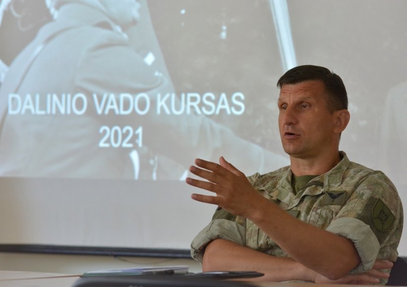 Pirmasis Lietuvos kariuomenėje dalinio vado kursas