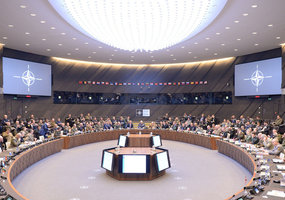 Lietuvos kariuomenės vadas NATO karinio komiteto konferencijoje susitinka su 29 NATO šalių... - 1