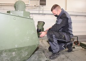 Lietuvos kariuomenės mokykloje išleista pirmoji, pėstininkų kovos mašinos „Vilkas“, bokštelio ir... - 2