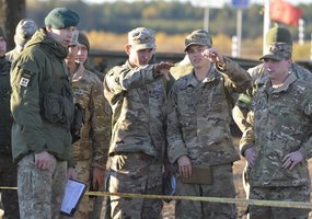Pratybų „Geležinis Vilkas 2021-II“ metu, vertinimo grupė atlieka vienetų kolektyvinio rengimo... - 2