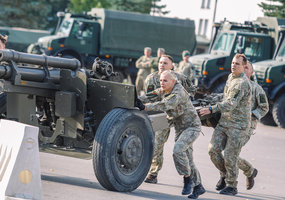 Generolo Romualdo Giedraičio artilerijos batalione surengtos Lietuvos kariuomenės karininkų klubų... - 6