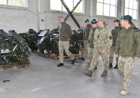 Kariuomenės vadas aplankė Margirio batalioną ir Depų tarnybą  - 1