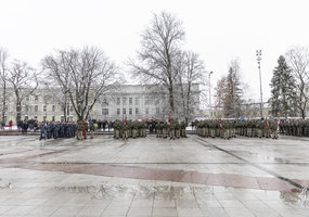 Lietuvos kariuomenės vadas: Pastarieji įvykiai Lietuvoje ir pasaulyje parodė, kad riba tarp karo... - 10