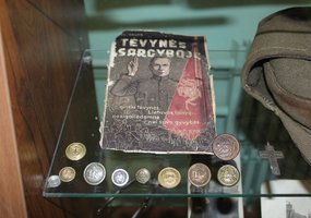 Karys savanoris specialioje parodoje pristato 10-metį rinktus eksponatus apie Švenčionių krašto... - 7
