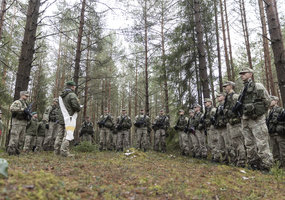 Puskarininkių karjeros I pakopos kursas baigtas žygiu į partizanų žūties vietą - 7