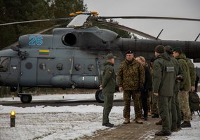 Lietuvos ir Latvijos kariuomenių vadai aptarė karinį bendradarbiavimą - 6