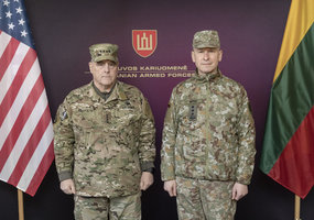 Lietuvoje lankėsi aukščiausias JAV karinis pareigūnas - 1