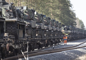 Į Lietuvą atvyko papildomos JAV artilerijos sistemos „Paladin“ - 5