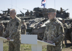 Prezidentas ir kariuomenės vadas stebėjo tarptautines pratybas Rukloje - 4