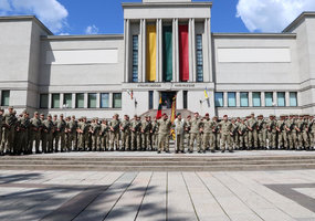 Ginti Lietuvos laisvę prisiekė apie 1000 karių - 9