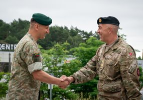 Lietuvoje lankėsi Karališkųjų Danijos Sausumos pajėgų vadas - 2
