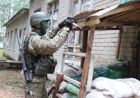 Baigėsi jaunesniųjų karininkų vadų mokymų klausytojų lauko pratybos  - 2
