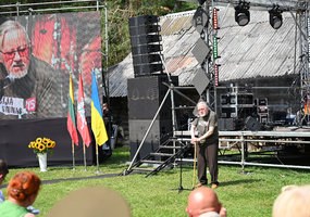 Visuomenei atverta Juozo Jakavonio-Tigro sodyboje rekonstruota Dainavos apygardos partizanų vadų... - 18