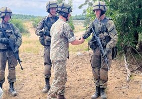 Lietuvos kariuomenės vadas Suomijoje: regiono saugumas ir dalijimasis gerąja patirtimi  - 2