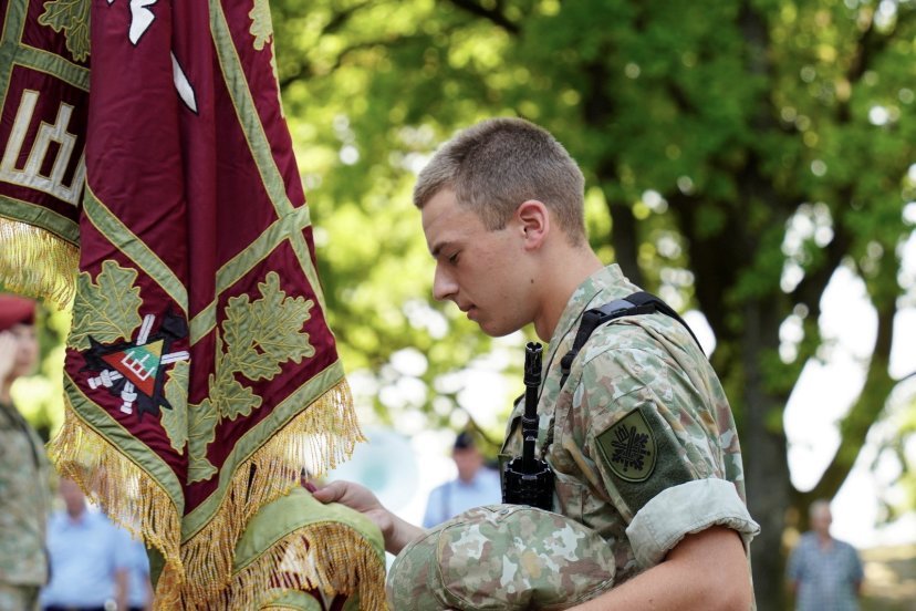 Radvilų rūmuose Lietuvai prisiekė kariai savanoriai