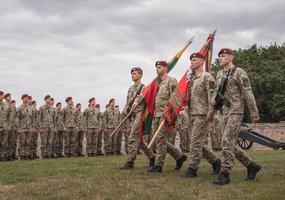 Patikėta dar viena svarbi užduotis – Krašto apsaugos savanorių pajėgų kariai iškilmingai išlydėti... - 1