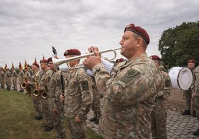 Patikėta dar viena svarbi užduotis – Krašto apsaugos savanorių pajėgų kariai iškilmingai išlydėti... - 8