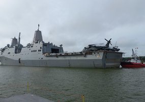 Klaipėdos uoste vėl galima išvysti JAV desantinį laivą - 4