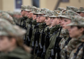 Kariai savanoriai prisiekė prie paminklo Vyčio apygardos partizanams atminti - 4