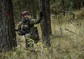 Pratybose „Geležinis Vilkas 2022-II“ du batalionai treniruojasi puolimo ir gynybos operacijas - 11