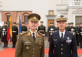 Lietuvoje lankosi NATO Sąjungininkų pajėgų transformacijos vadavietės vadas - 1