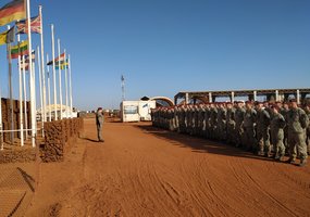 KASP kariai Malyje iškėlė Lietuvos vėliavą - 1