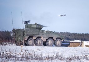 Pirmasis pėstininkų kovos mašinomis „Vilkas” ginkluotas Lietuvos kariuomenės batalionas pasiekė... - 6