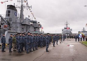 Priešmininio laivo „Kuršis“ įgula apdovanota medaliais „Už tarptautines operacijas“ - 2