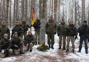 Žygiu Kazlų Rūdos miškuose jaunesnieji vadai pabaigė Puskarininkių karjeros I pakopos kursą - 11