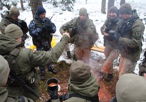 Žygiu Kazlų Rūdos miškuose jaunesnieji vadai pabaigė Puskarininkių karjeros I pakopos kursą - 12