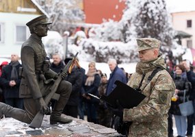100-oji karių savanorių laida prisiekė Merkinėje - 2