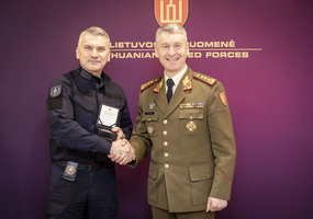 Lietuvos kariuomenė tęsia bendradarbiavimą su institucijomis, besirūpinančiomis valstybės saugumu - 9